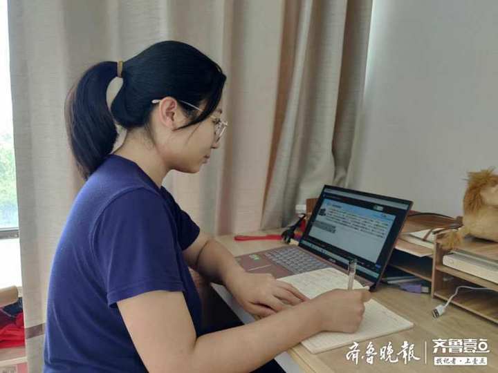 景苑学校组织数学教师参加专题教学研讨会