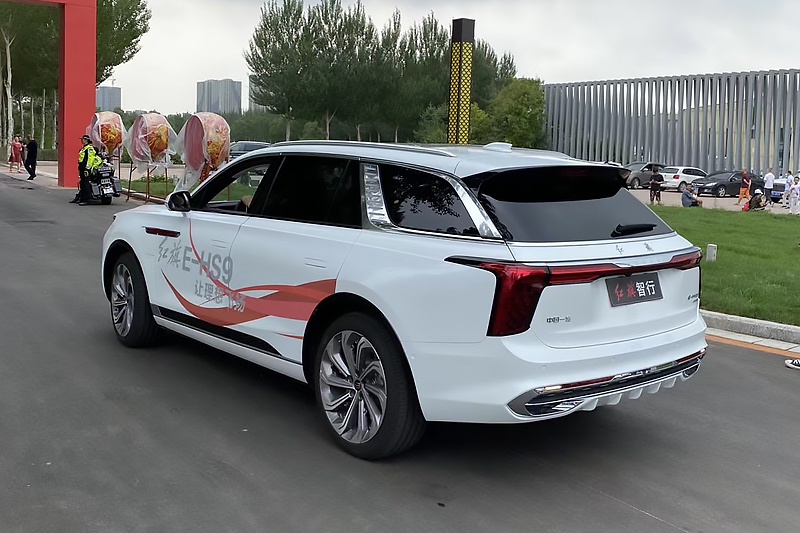 红旗全新电动SUV E-HS9实车曝光 超强续航