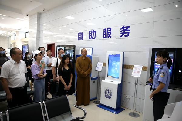 湖南高院邀请长沙青年代表参加公众开放日活动