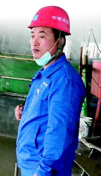 青岛海天中心建设者:农民工“红细胞”专“啃”工地硬骨头