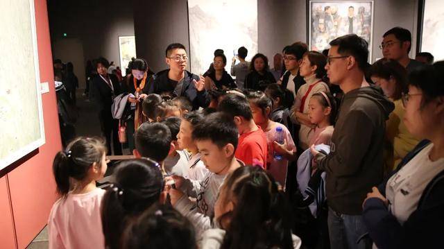 “风华”三重奏——山东美术馆馆藏第十三届全国美展精品展释读
