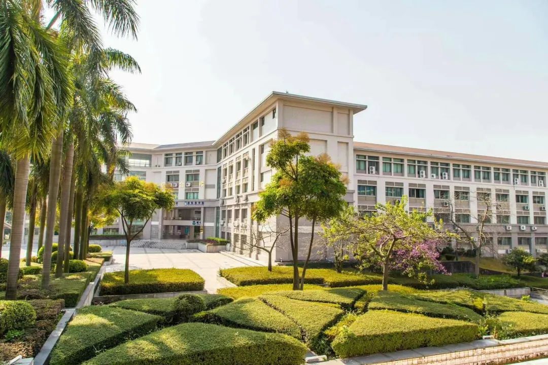 高考在即,别害怕失利,华南师范大学国际本科(3+1/2+2)给你高考提前双保底,世界名校等你入读