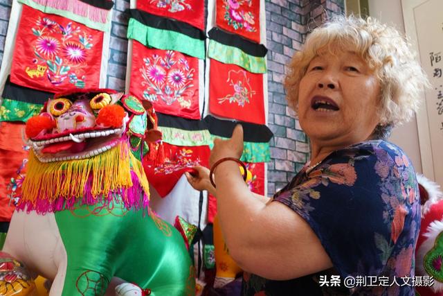 我带儿媳做布艺都成工艺美术大师,目标是进入国家非遗名录