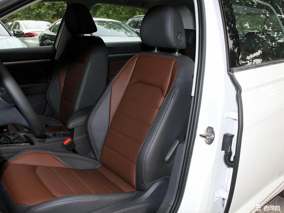 “它是一款充满情怀的教练车” 这辆大众朗逸到底值不值得购买?