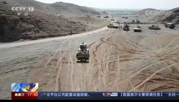 陆军“跨越—2020青铜峡A”演习 组织红蓝实兵对抗