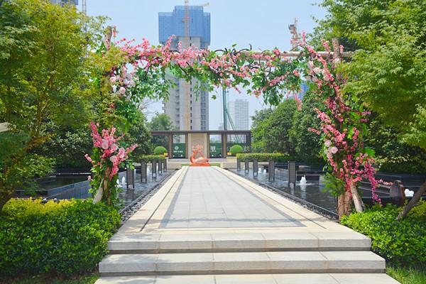 渭南人快来围观!买一楼送大花园的房子,都盖这么高啦……