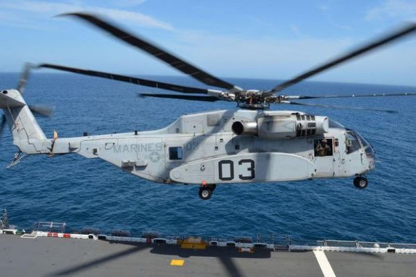 美＂种马王＂重型直升机完成海试 号称美军最强