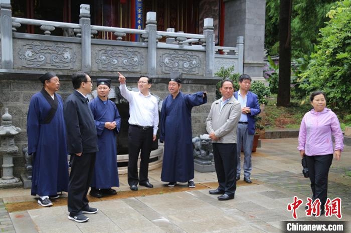 云南省委统战部部长张国华:积极助推我国宗教中国化的云南新实践