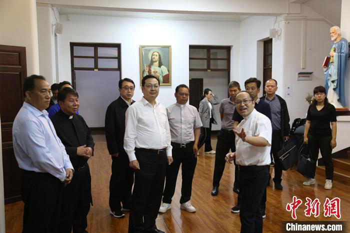 云南省委统战部部长张国华:积极助推我国宗教中国化的云南新实践
