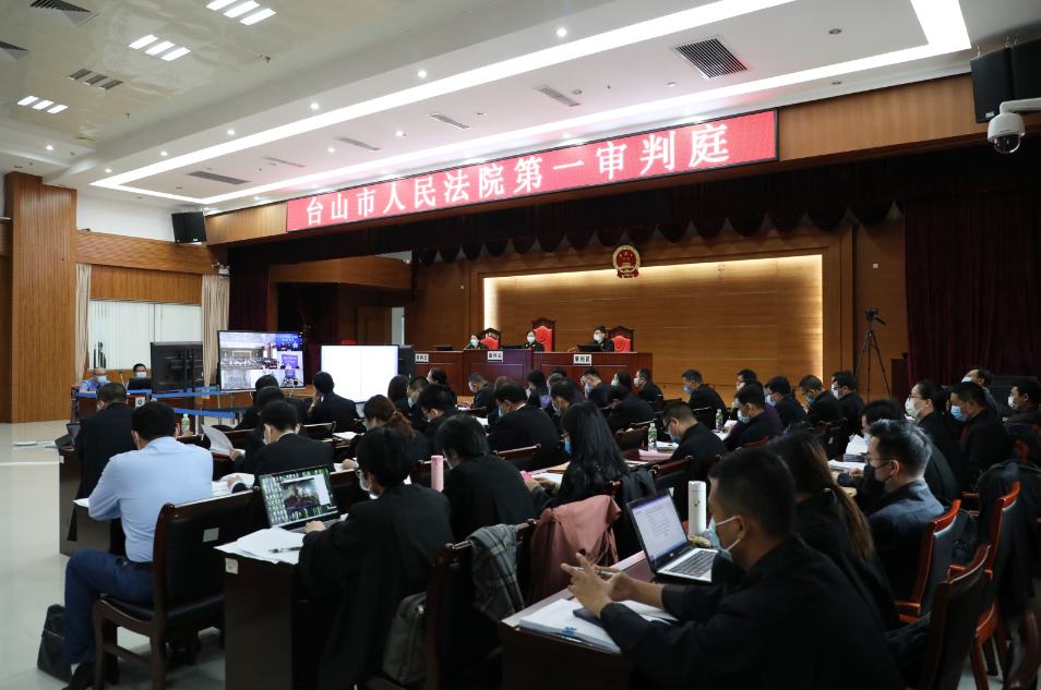 丧心病狂!手术中故意敲诈…这家医院40人受审