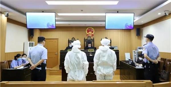海口市琼山区法院院长马传煌开庭审理一宗涉嫌职务侵占犯罪案件