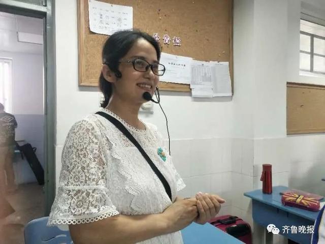 高三男生在老师肩头大哭,久久不离去…济南这些学校最后一课,太好哭了