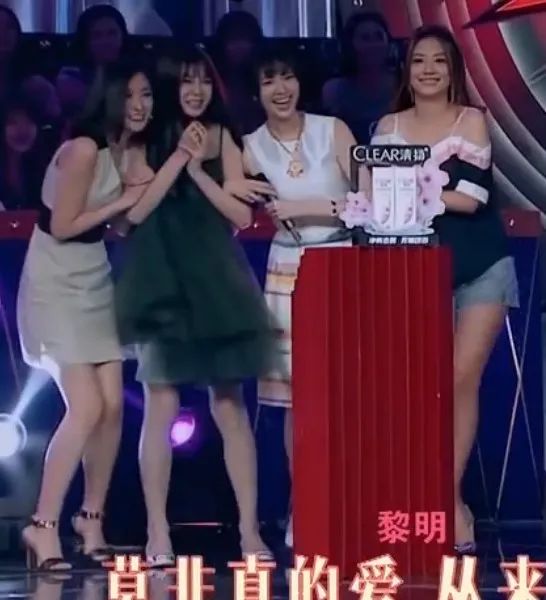 这算“咸猪手”吗?女当事人出来锤了…