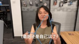 笑晕了!全国网友都在玩衣架,并且发现一个神秘现象!