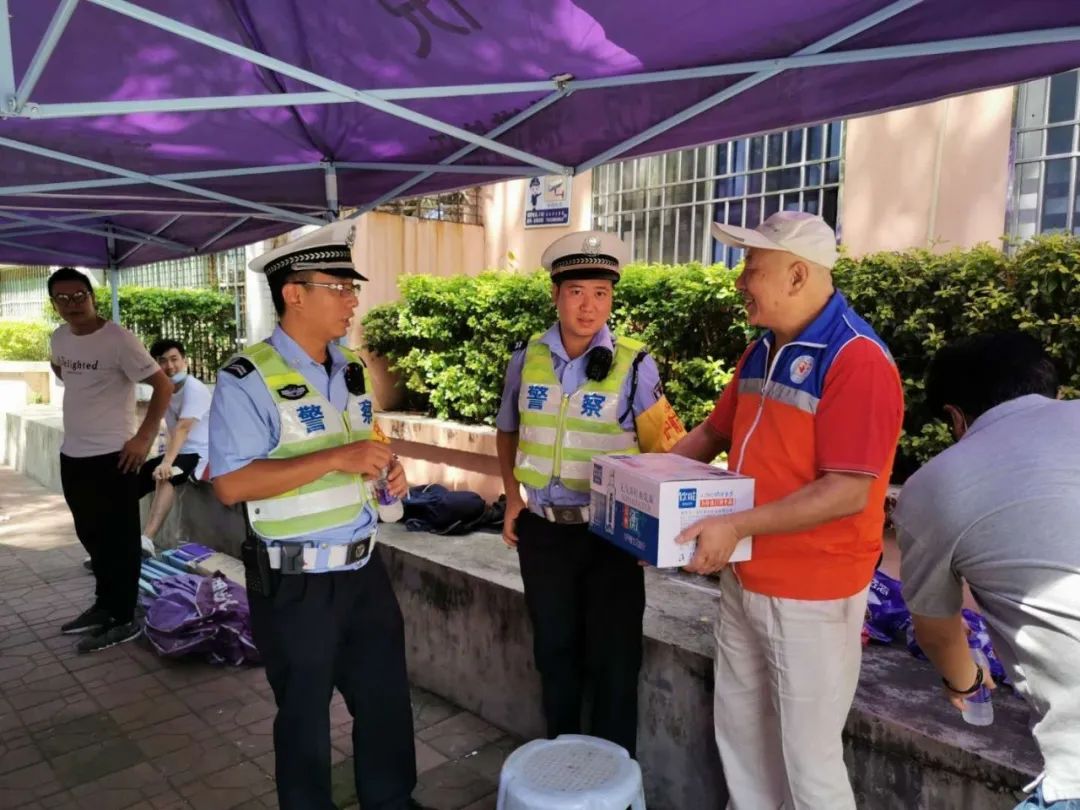 “爱心送考,一路有我” 汕头市第13届“爱心送考”活动 今早7:30启航啦