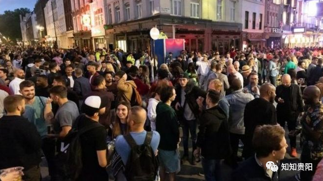 筑城早新闻|安顺公交车坠湖事件驾驶员死亡;贵州茅台原副总经理张家齐被查;安徽通报1例登革热病例