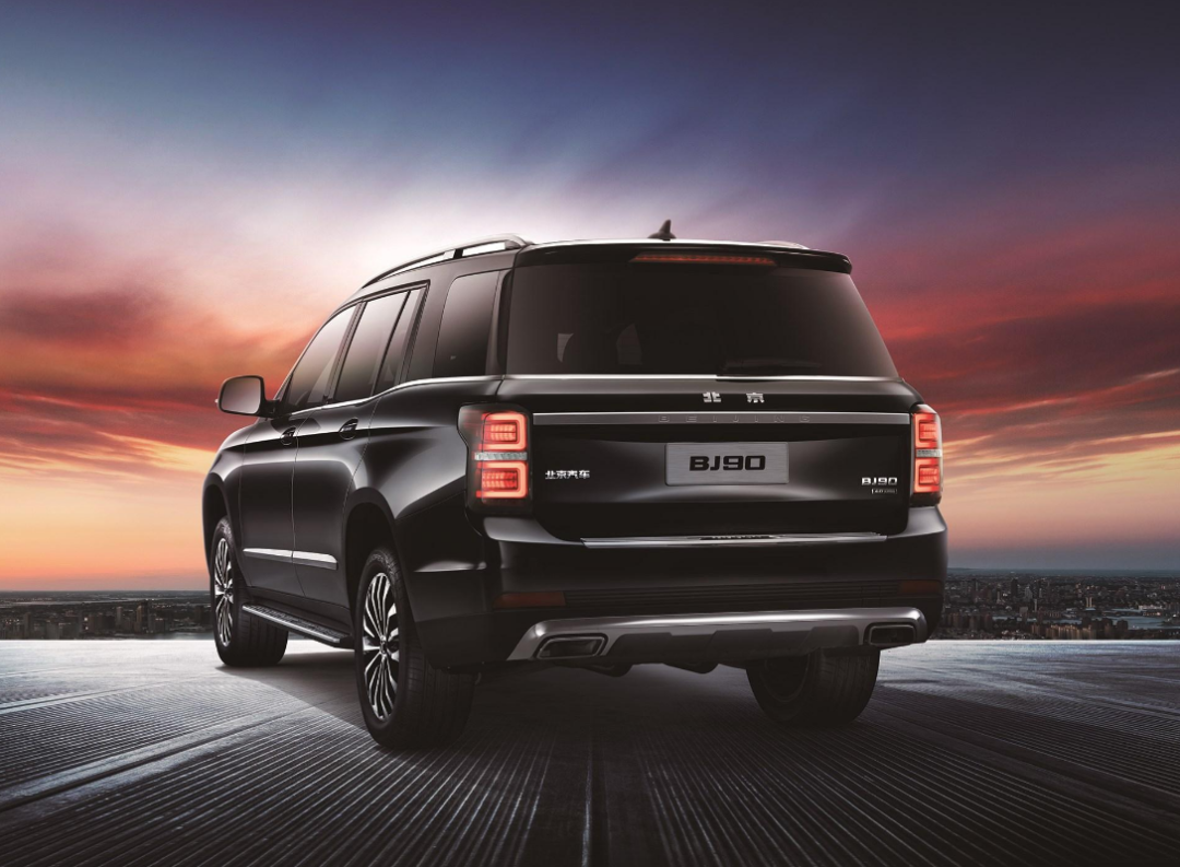 哥!买车不,优惠30万起!有打五折的、还有优惠100万的,买不?买不?买不?