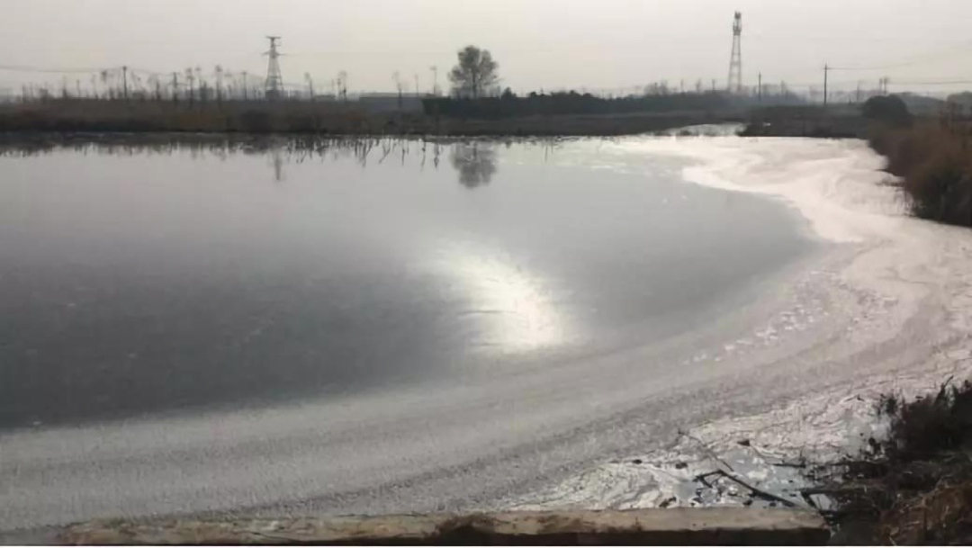 体量巨大的污水渗坑