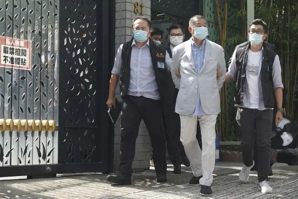这次,美国人救不了黎智英