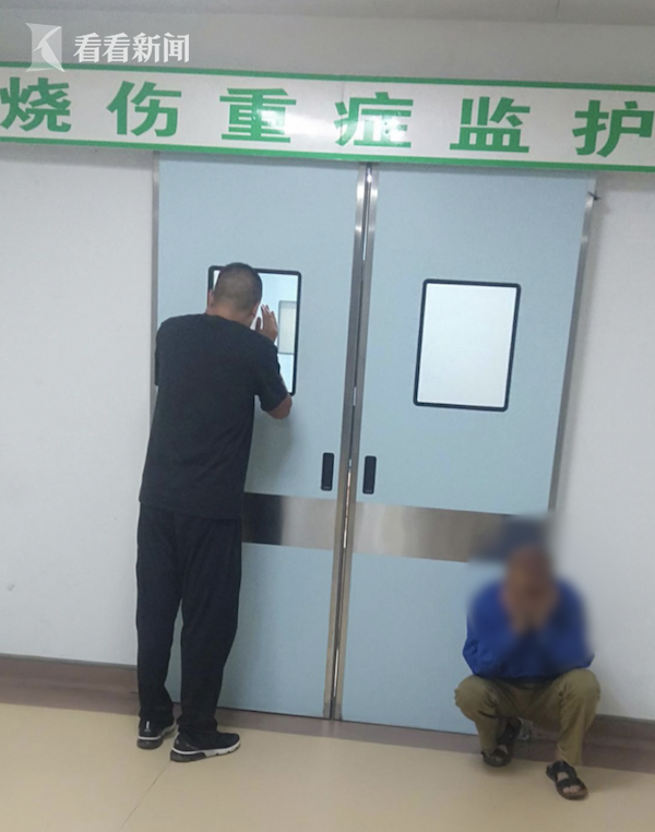 割头皮救烧伤母亲 儿子:身上的皮随时给我娘