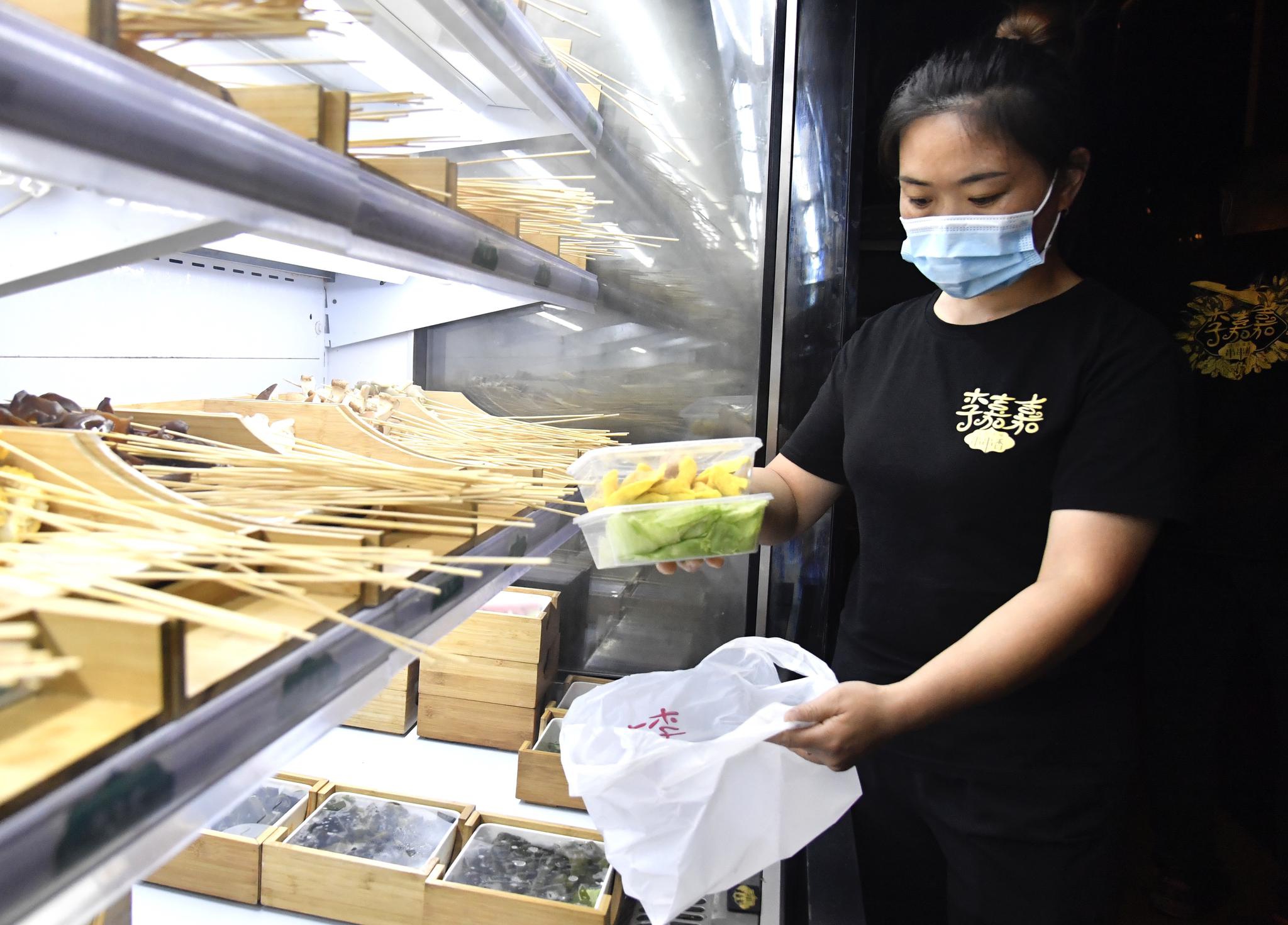 北京餐厅推广“光盘行动”,厨余垃圾减少四分之一