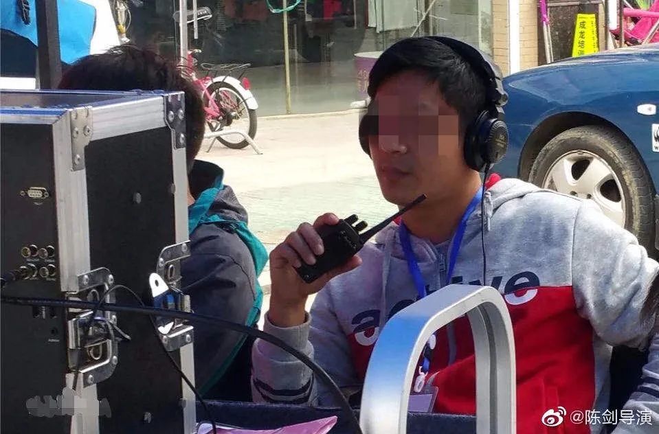 陈剑屡次冒充张艺谋“大舅子” 法律真拿他没办法吗?