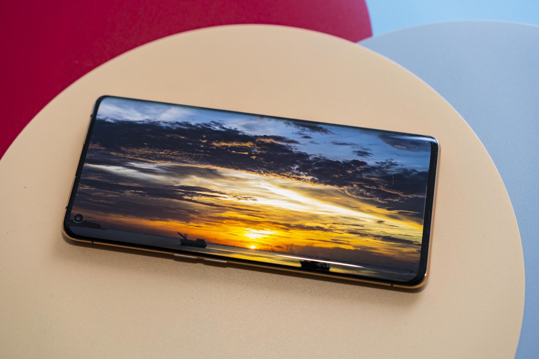 小米10至尊版屏幕好吗 a938-ixreehp6293176.jpg