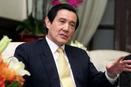解放军台海演习持续震动岛内 台退将:可以把台湾堵死