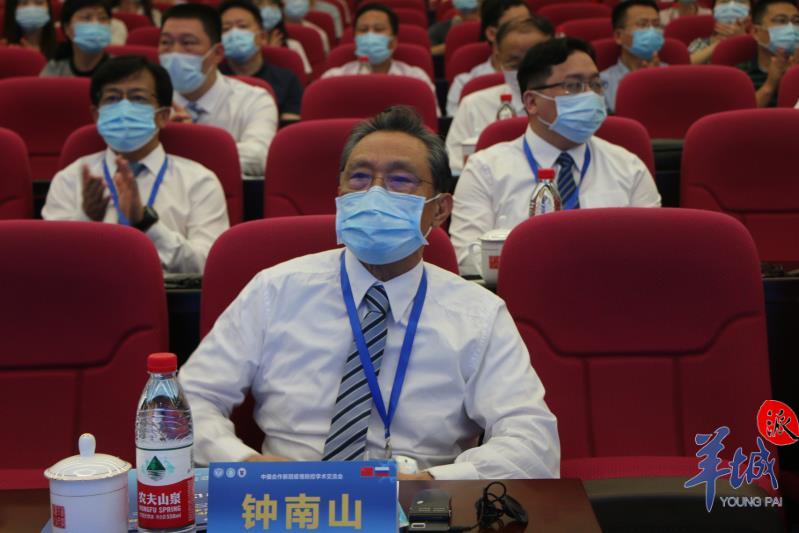 钟南山:一些病例接触污染的冰冻食物后感染 应引起重视
