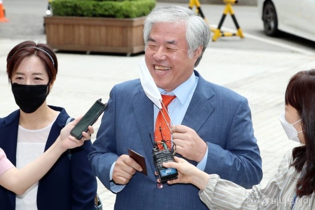 韩国单日新冠肺炎新增病例连续4天过百,又一教会引爆疫情