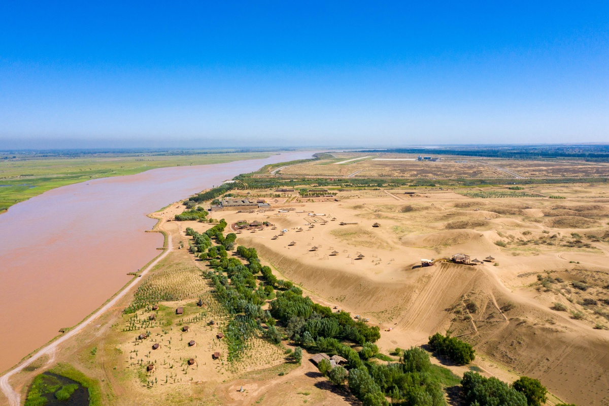 【黄河两岸是我家】高清大图:瞰黄沙与黄河亲密接触的