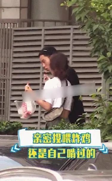 网曝王鹤棣女友!两人疑似大学同学曾有多张亲密合照休闲区蓝鸢梦想 - Www.slyday.coM 网曝王鹤棣女友!两人疑似大学同学曾有多张亲密合照休闲区蓝鸢梦想 - Www.slyday.coM