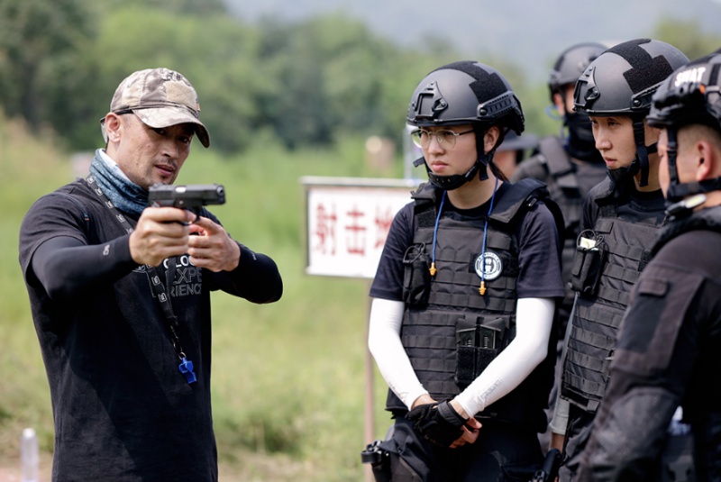 这俩女特警太飒了|王硕|特警|女