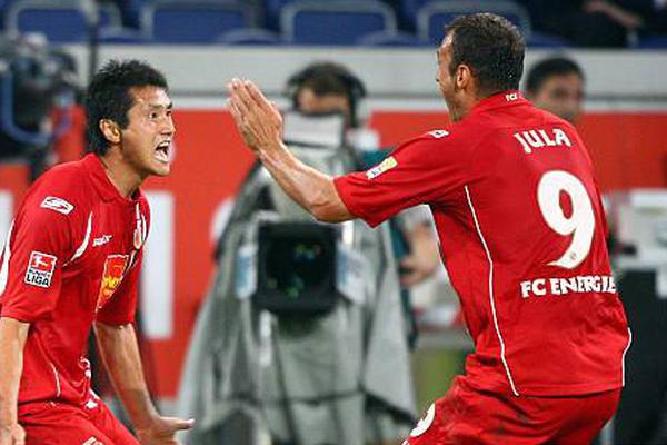 午间星闻休闲区蓝鸢梦想 - Www.slyday.coM 午间星闻休闲区蓝鸢梦想 - Www.slyday.coM