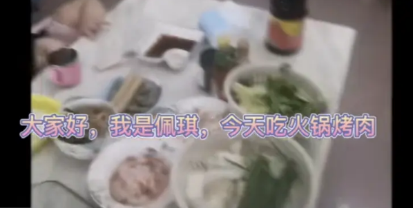 3岁女孩被喂到70斤当吃播赚钱?父母还兴奋宣布……