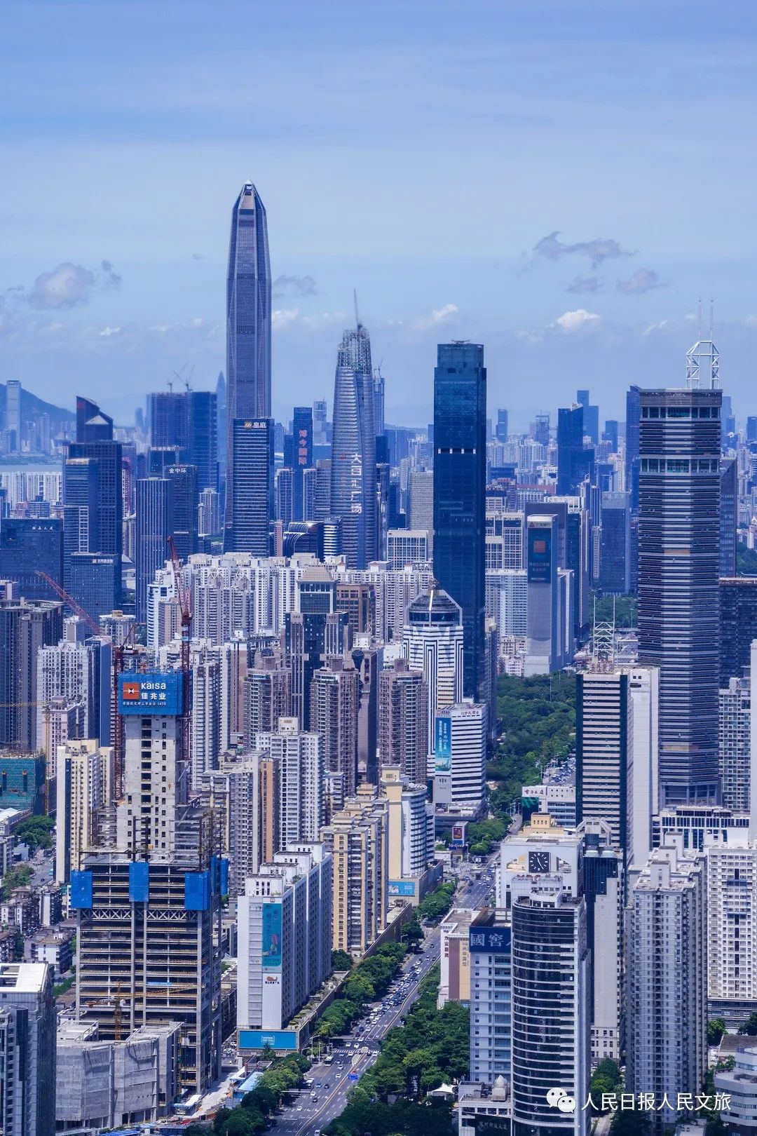 图片来源|网络   如今的深南大道,早已成为深圳的名片,见证了这个城市