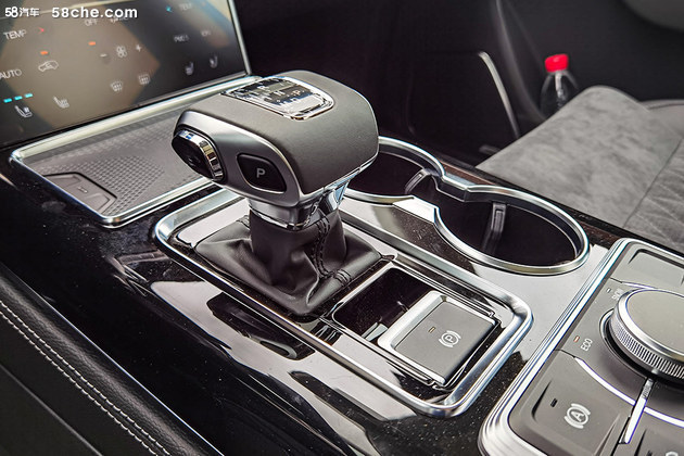 售27.58万元起 新款红旗HS7正式上市