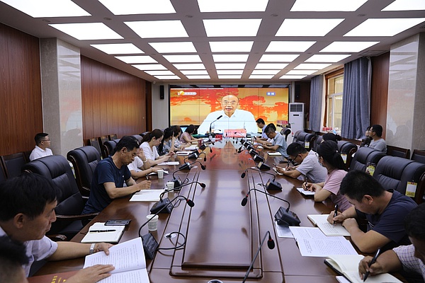 区林业局:举办“弘扬延安精神 净化政治生态”专题研讨班