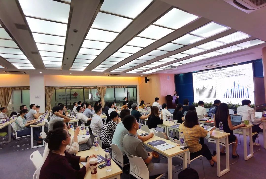 “全新视角看未来中国汽车市场与产业演化”沙龙顺利举行