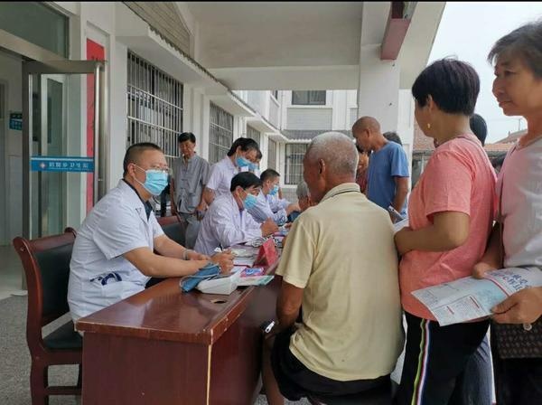 全国最佳志愿服务项目“健康中原行·大医献爱心”活动走进温县