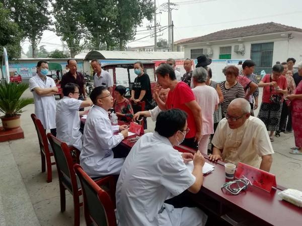 全国最佳志愿服务项目“健康中原行·大医献爱心”活动走进温县