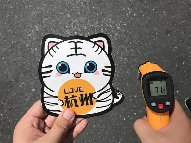老司机说夏天降低胎压可防爆胎,真的可信吗?