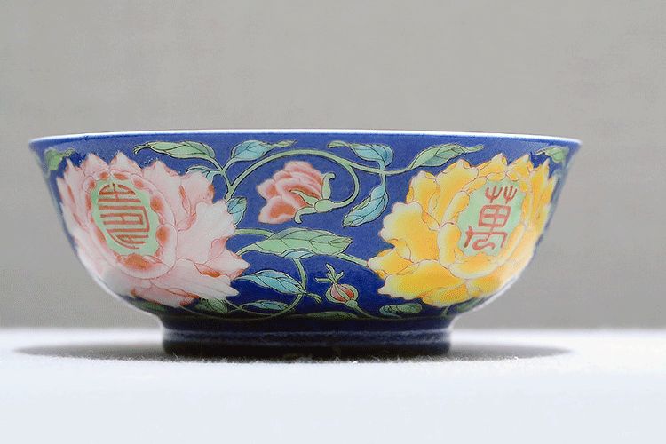 乾隆和雍正的审美,隔了一个银河系!