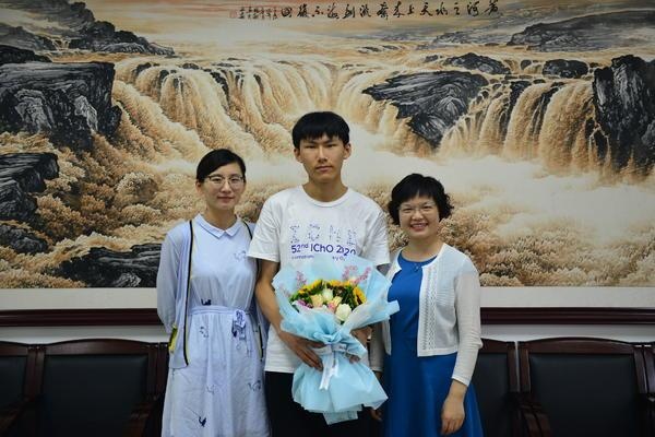 郑州外国语学校学生张焯扬获国际化学奥赛金牌 近10年该校共获8金