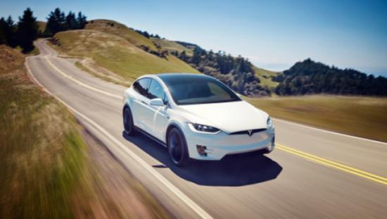 特斯拉报告：自动驾驶每453万英里1起事故 明显改善