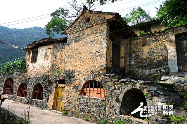 山西阳泉:骆驼道村蹚出新路子 过上好日子