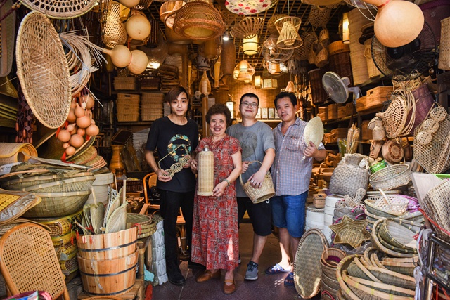 竹编|广州竹编工艺老店走红，四代传承保留独特记忆