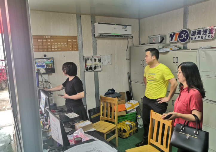 四川遂宁市蓬溪县交运局多方联合对县城区快递公司进行安全检查