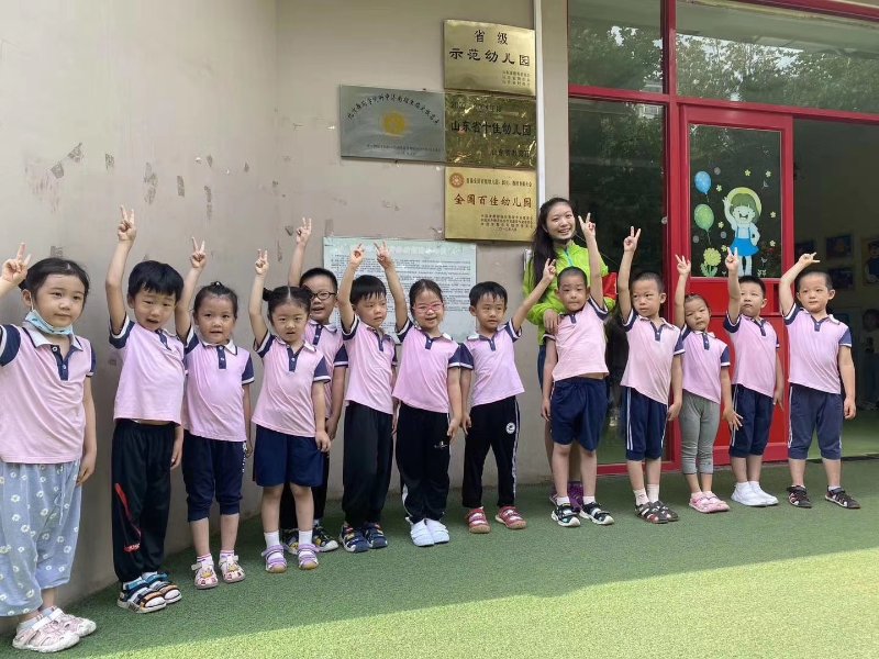 小班新生入园第一天什么样?来济炼幼儿园瞅瞅这届小萌新