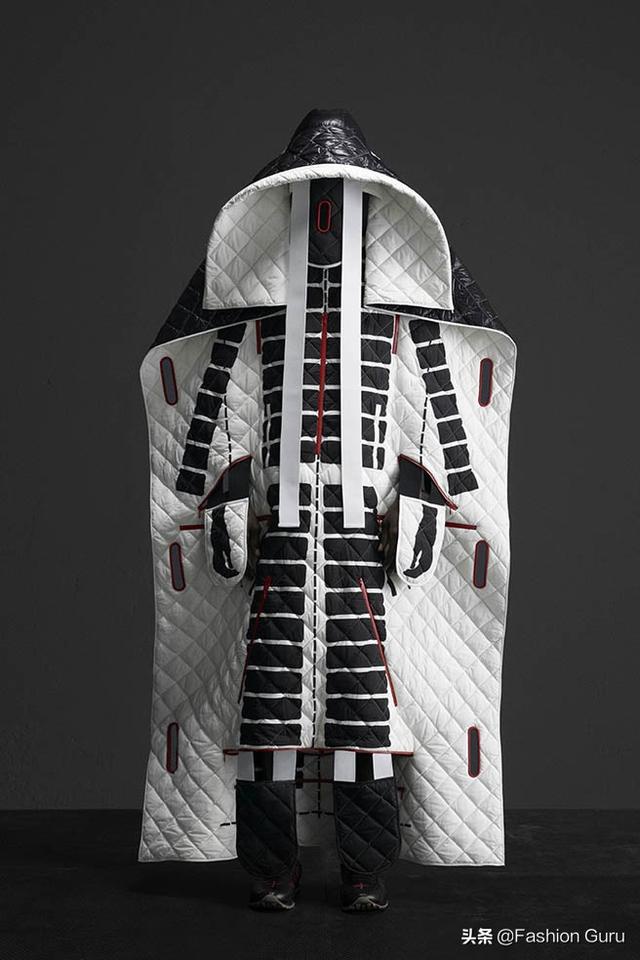 盟可睐MONCLER 5 MONCLER CRAIG GREEN合作系列全球同步发售